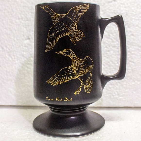 Buntingware Black Pedestal Mug with Gold Canvas Back Ducks - Picture 1 of 5